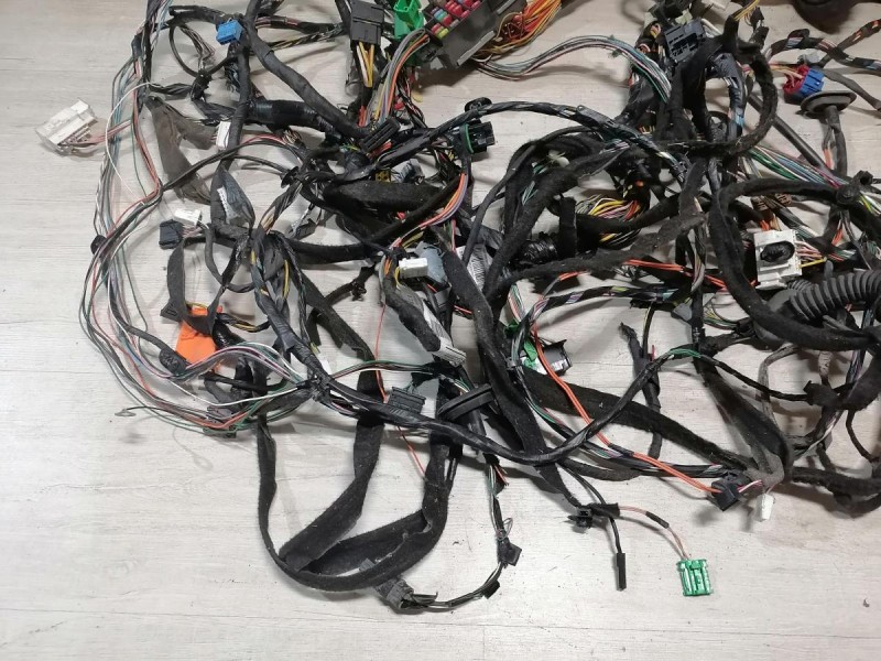 Duster №6 проводка салона 1,6 мкпп конд 4*4