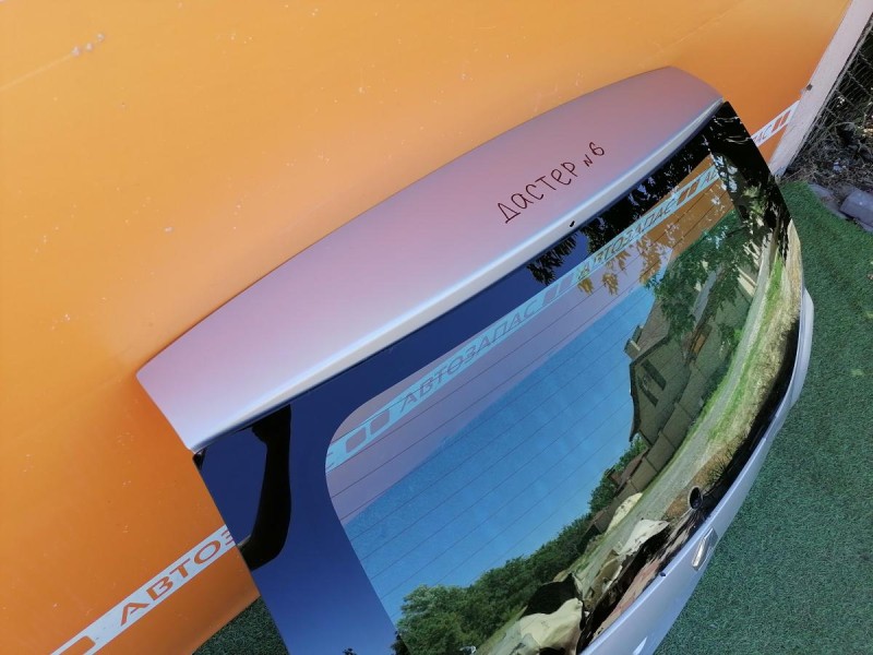 Duster №6 крышка багажника со стеклом деф