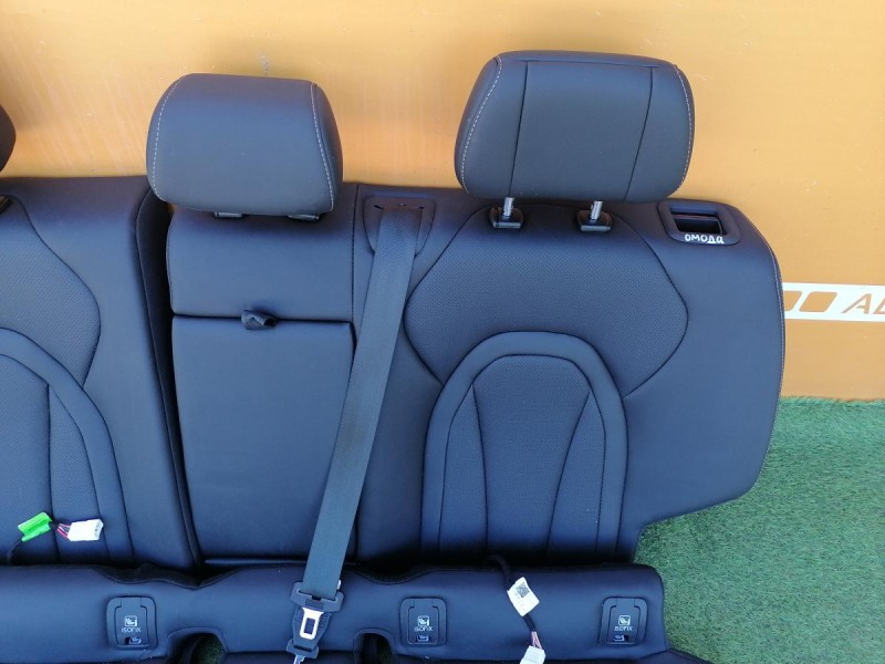 Omoda C5 диван кожа