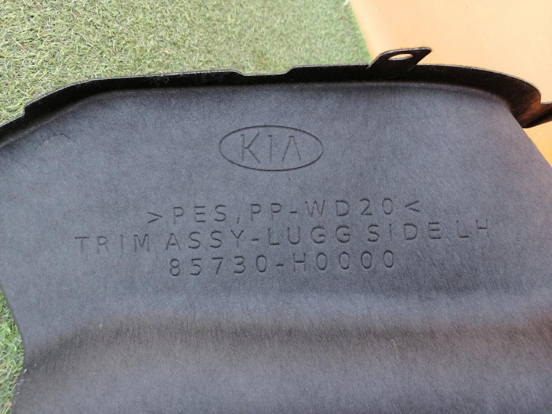 Rio 4 №1 обшивка багажника левая правая к-кт