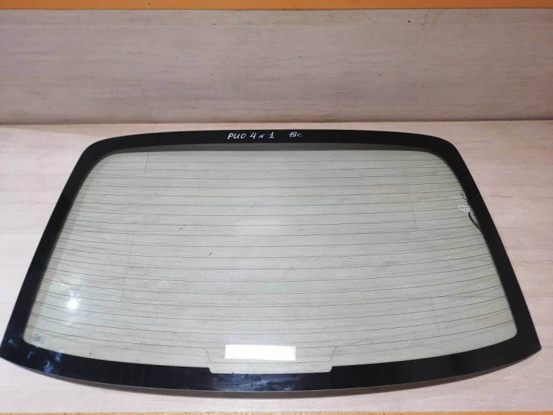 Rio 4 №1 стекло заднее 19