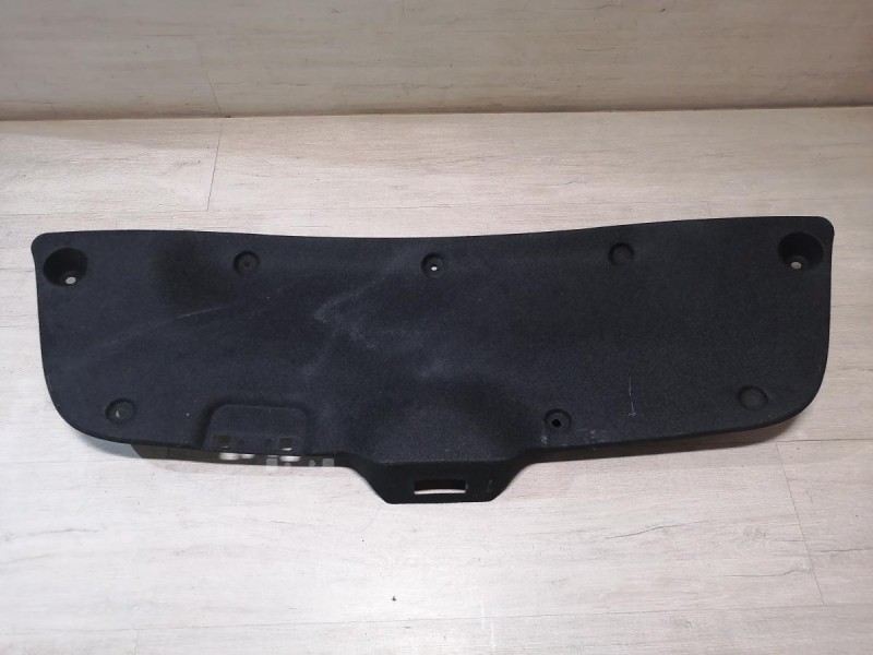 Rio 4 №1 обшивка крышки багажника