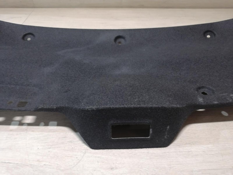 Rio 4 №1 обшивка крышки багажника