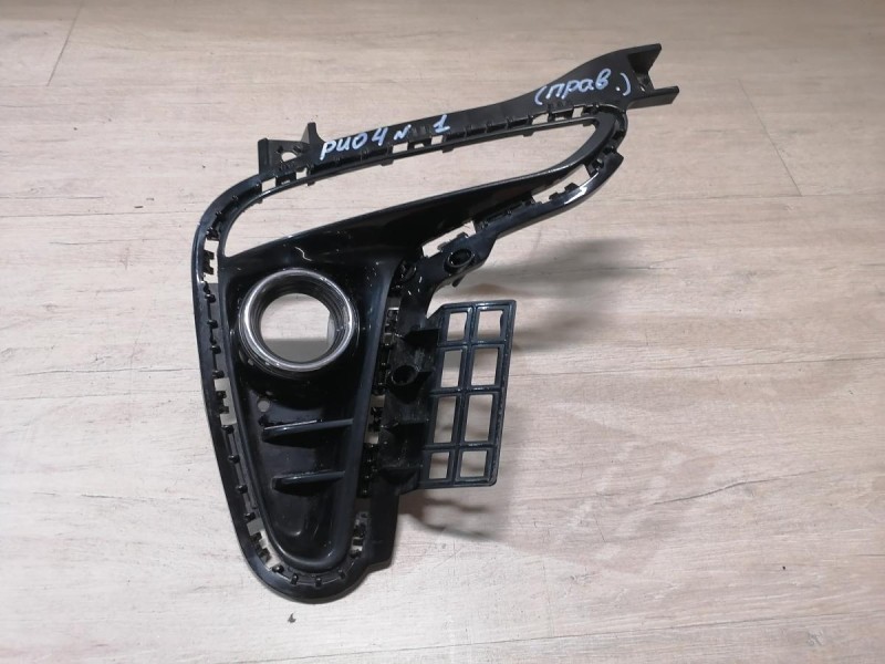 Rio 4 №1 накладка противотуманки передняя правая