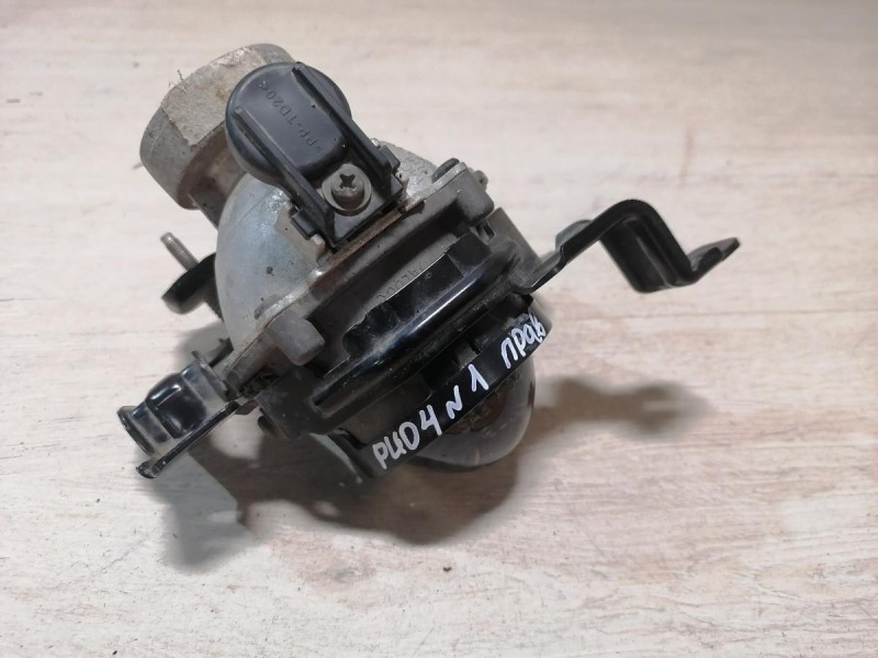 Rio 4 №1 противотуманка правая