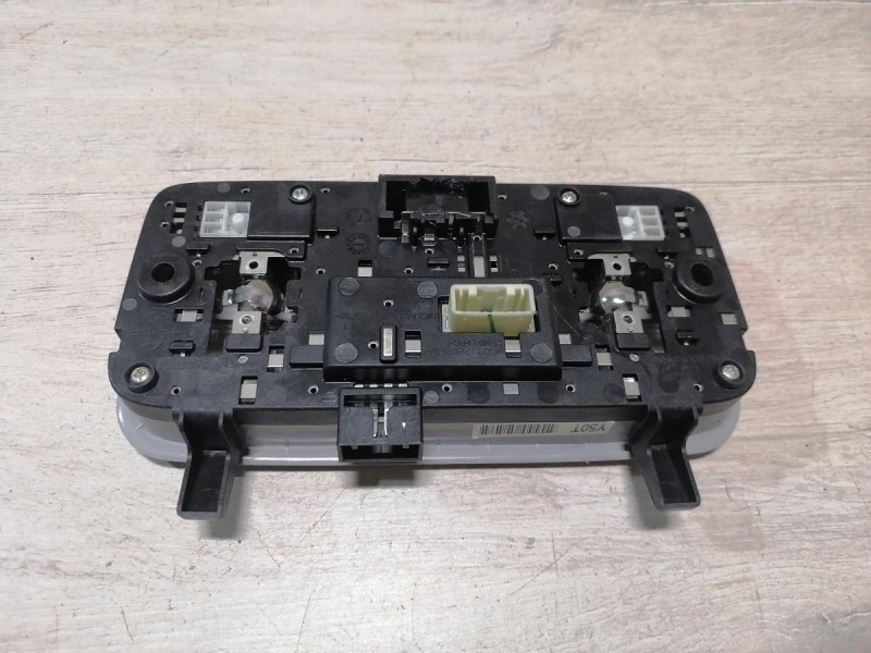 Rio 4 №1 плафон салона передний