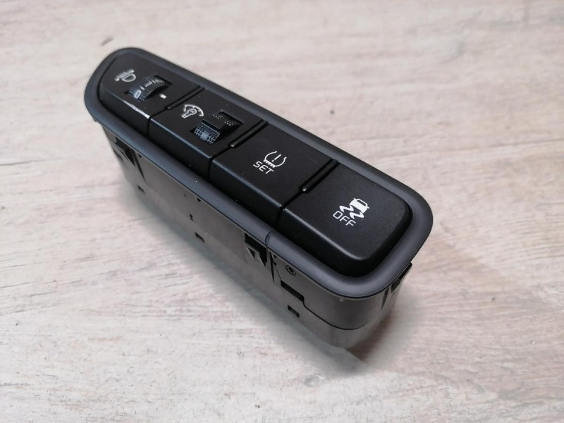 Rio 4 №1 блок кнопок торпедо