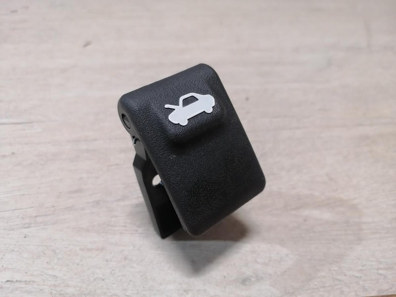 Rio 4 №1 ручка открывания капота в салоне