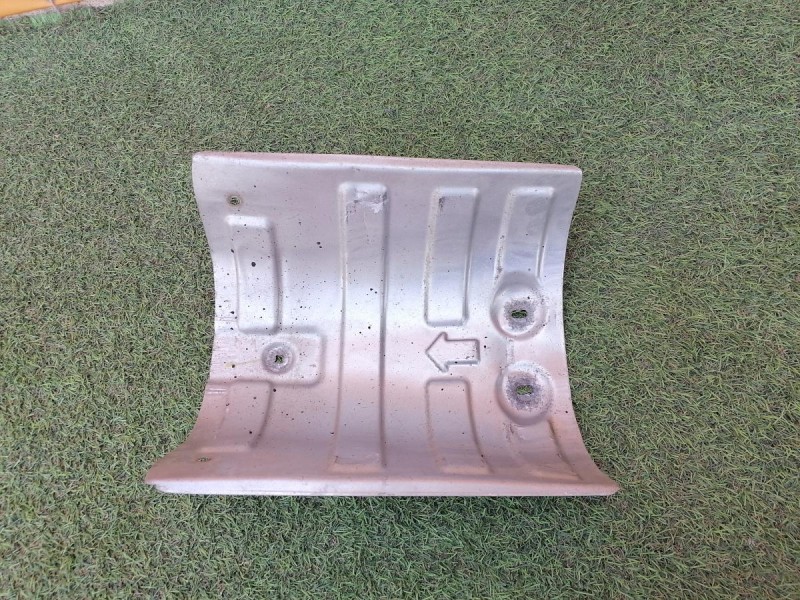 Rio 4 №1 тепловой экран средний