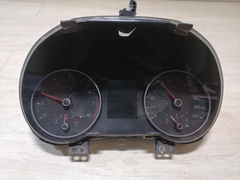 Rio 4 №1 панель приборов деф