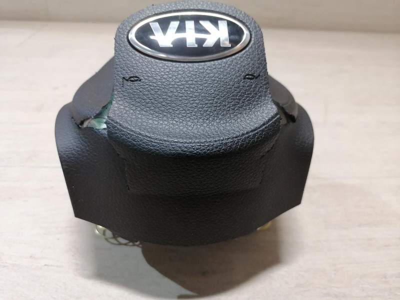 Rio 4 №1 подушка безопасности в руль стрел