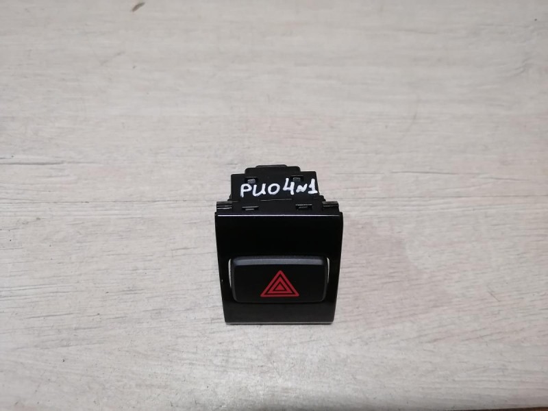 Rio 4 №1 кнопка аварийка