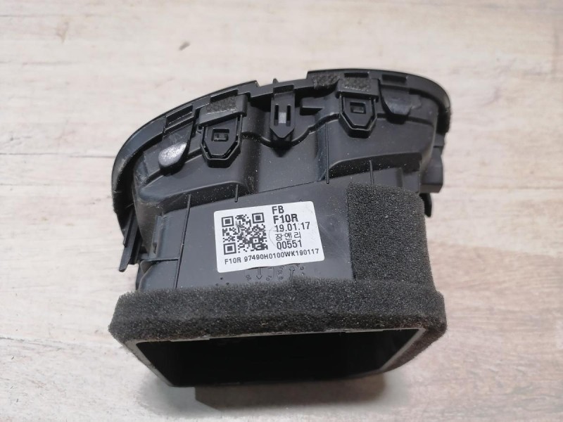 Rio 4 №1 дефлектор торпедо правый