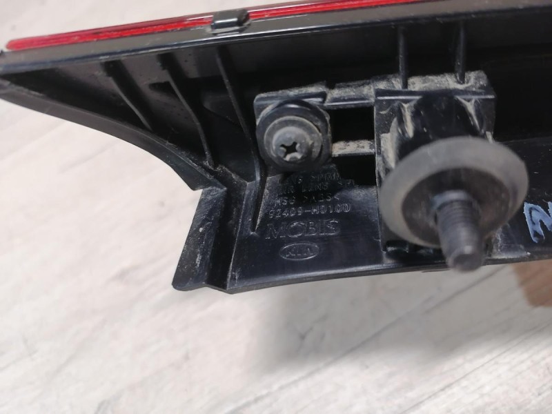 Rio 4 №1 катафот крышки багажника