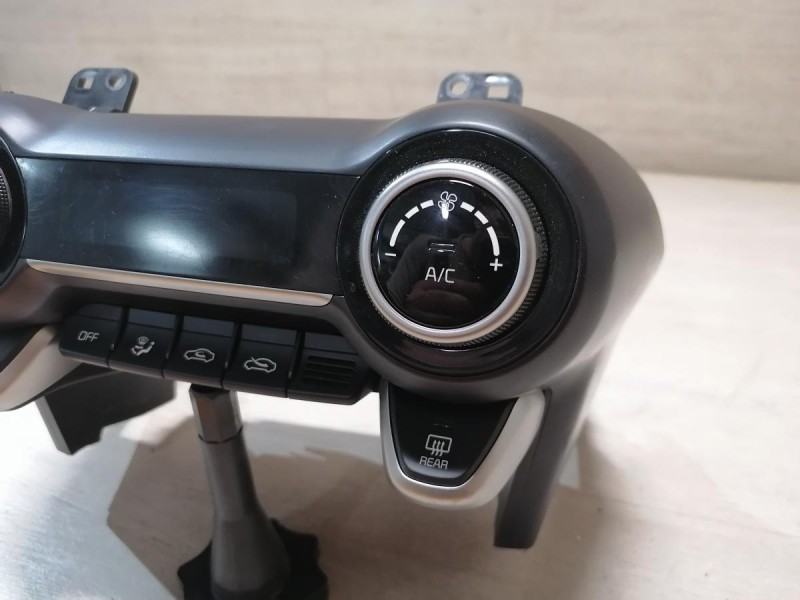 Rio 4 №1 блок управления климат контролем деф