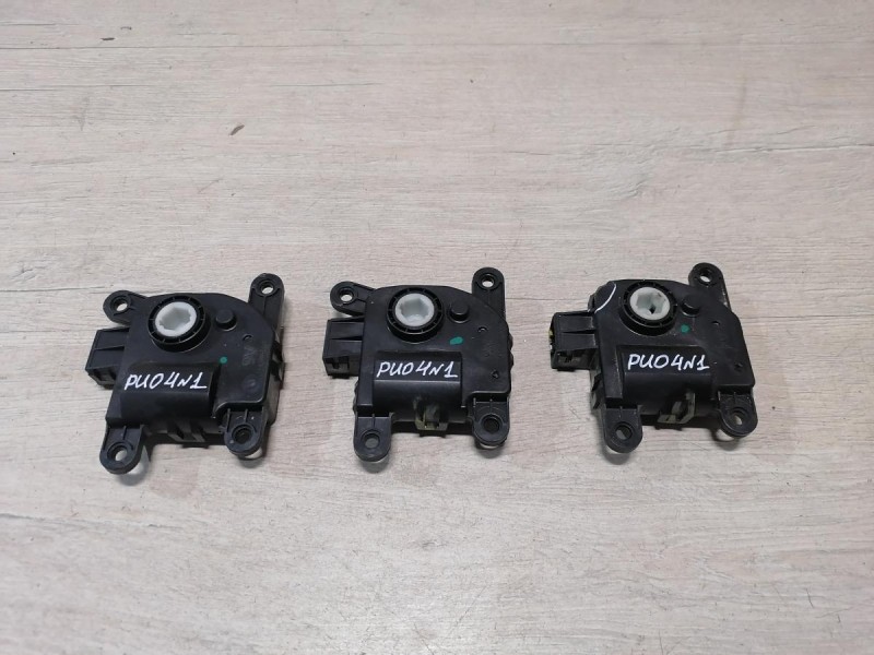 Rio 4 №1 моторчик заслонки печки