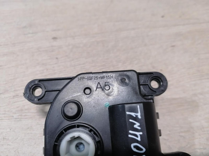 Rio 4 №1 моторчик заслонки печки