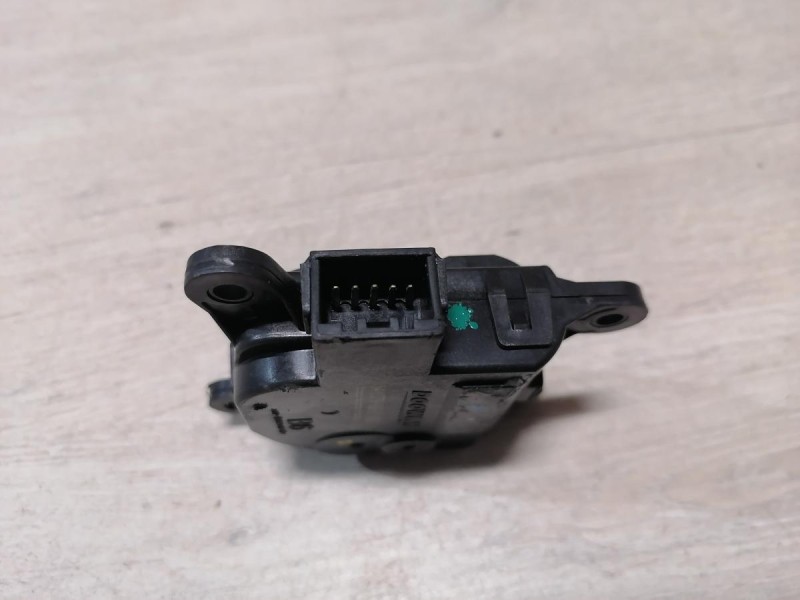 Rio 4 №1 моторчик заслонки печки