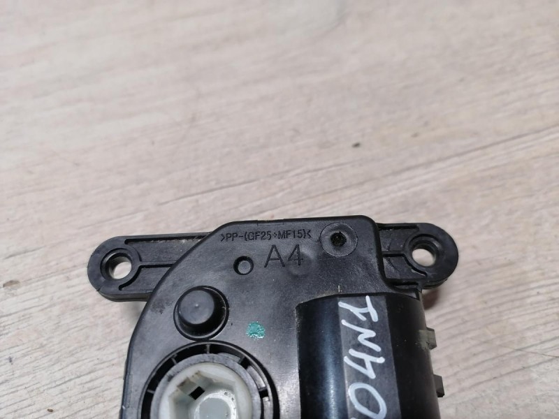 Rio 4 №1 моторчик заслонки печки