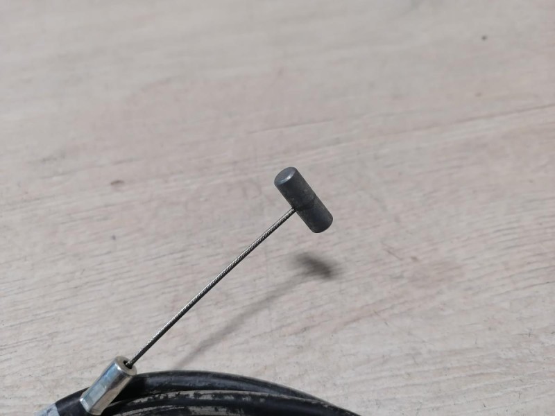 Rio 4 №1 трос капота