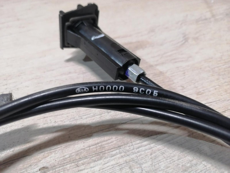 Rio 4 №1 трос лючка бензобака