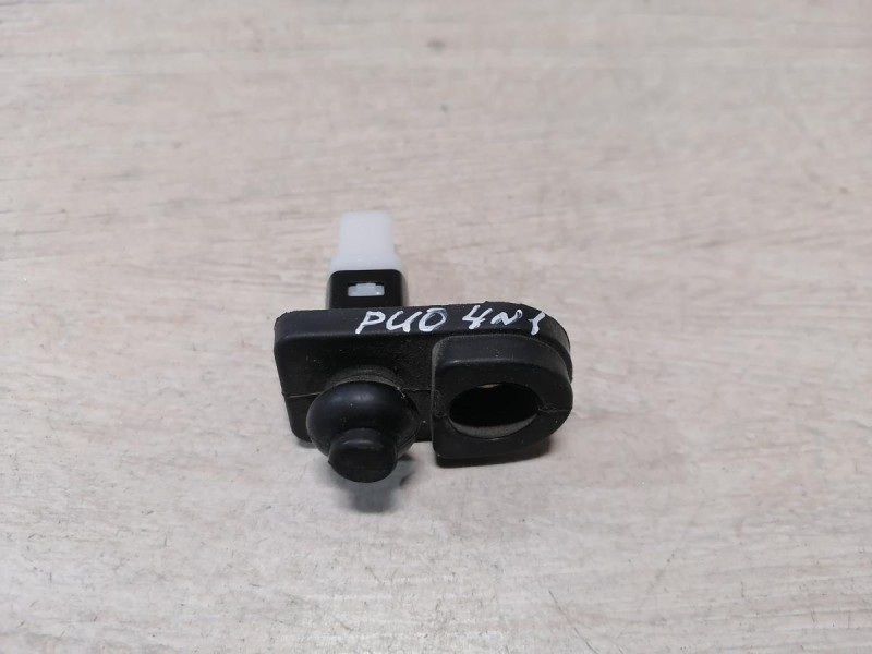 Rio 4 №1 концевик двери