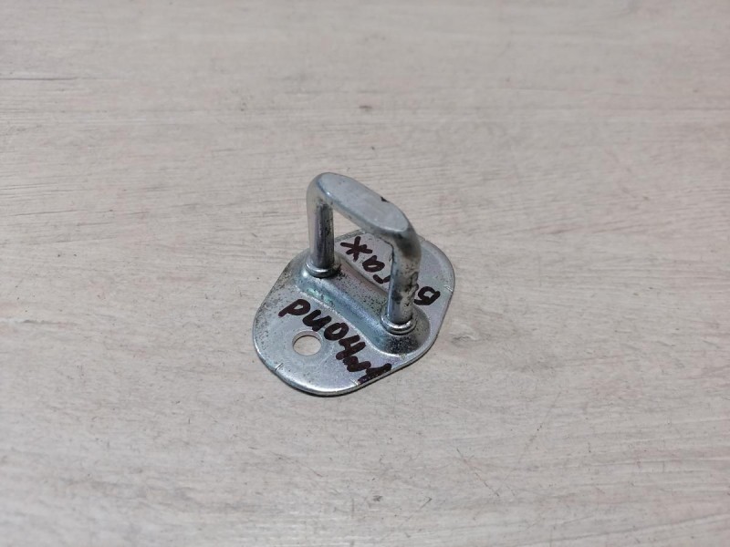 Rio 4 №1 петля замка багажника