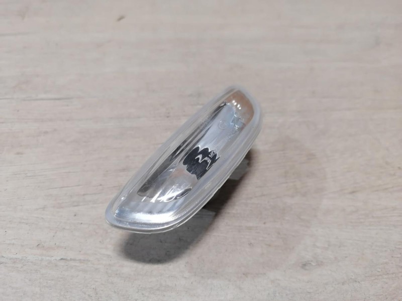 Rio 4 №1 повторитель поворота в крыло левый