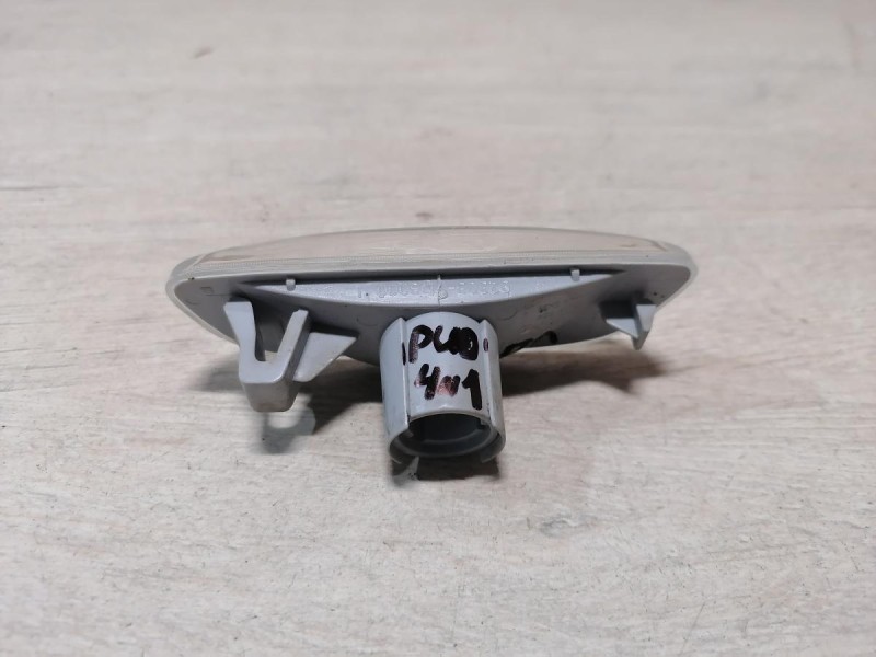 Rio 4 №1 повторитель поворота в крыло левый