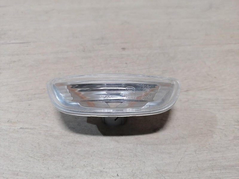 Rio 4 №1 повторитель поворота в крыло правый