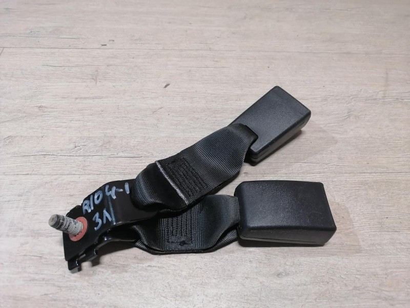 Rio 4 №1 замок ремня безопасности задний двойной