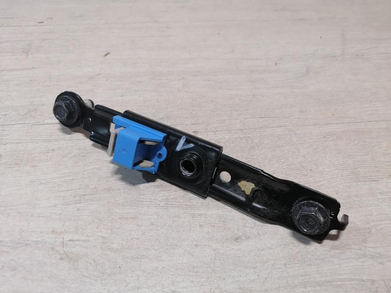 Rio 4 №1 регулятор ремня безопасности по высоте