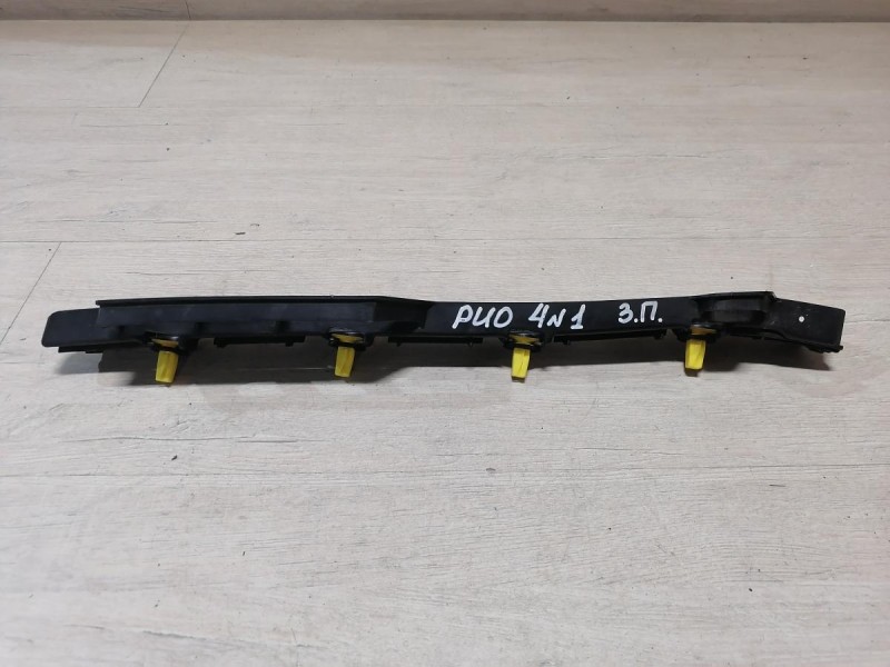 Rio 4 №1 крепление заднего бампера правое