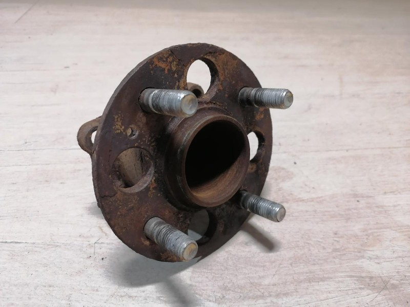 Rio 4 №1 ступица задняя