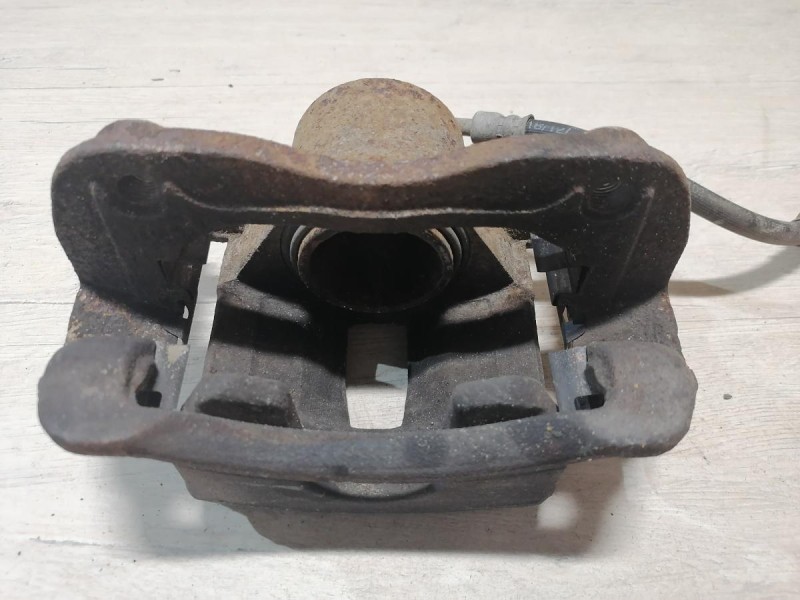 Rio 4 №1 суппорт передний правый