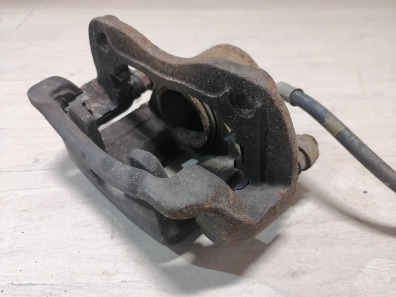 Rio 4 №1 суппорт передний правый