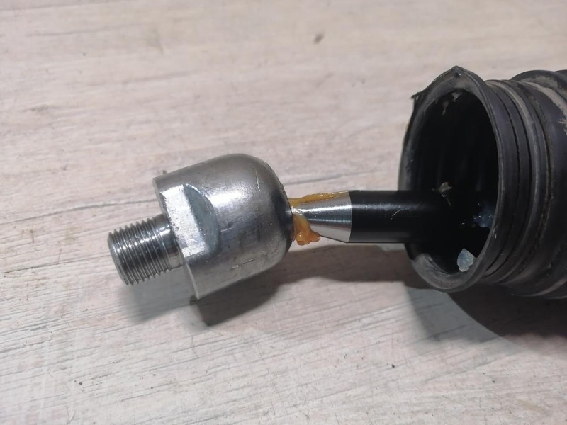 Rio 4 №1 рулевой наконечник правый с тягой