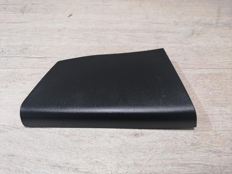 Rio 4 №1 накладка двери внутренняя задняя правая