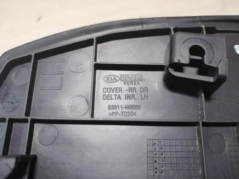 Rio 4 №1 накладка двери внутренняя задняя левая