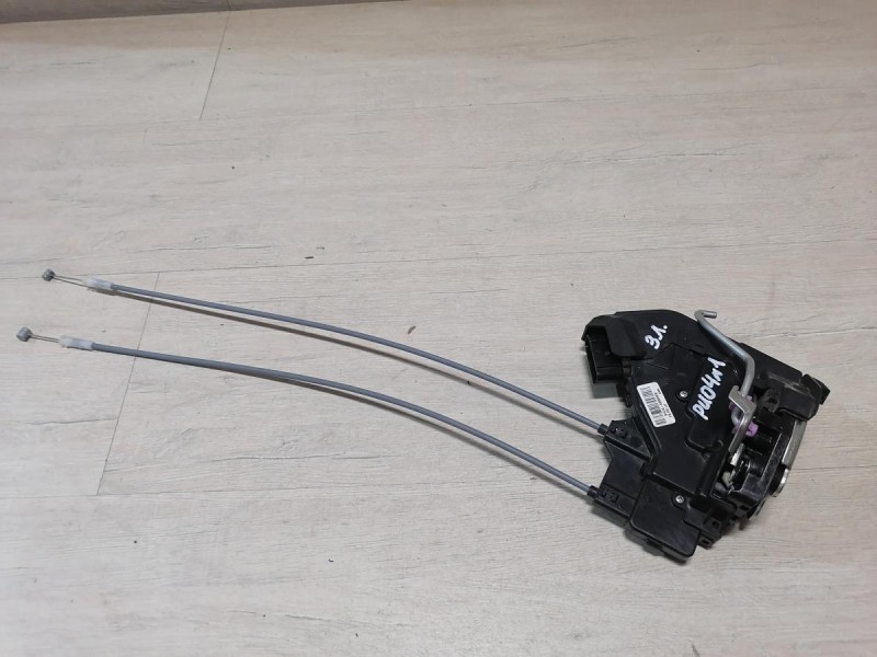 Rio 4 №1 замок двери задний левый