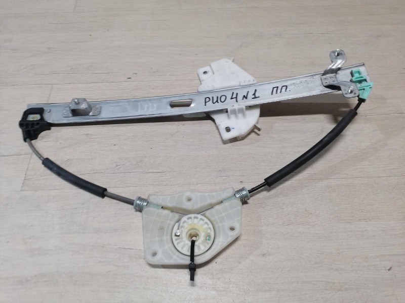 Rio 4 №1 стеклоподъемник передний правый