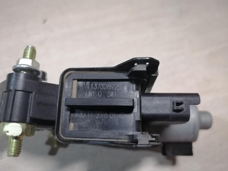 Rio 4 №1 моторчик стеклоподъемника передний левый