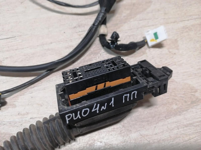 Rio 4 №1 проводка двери передняя правая