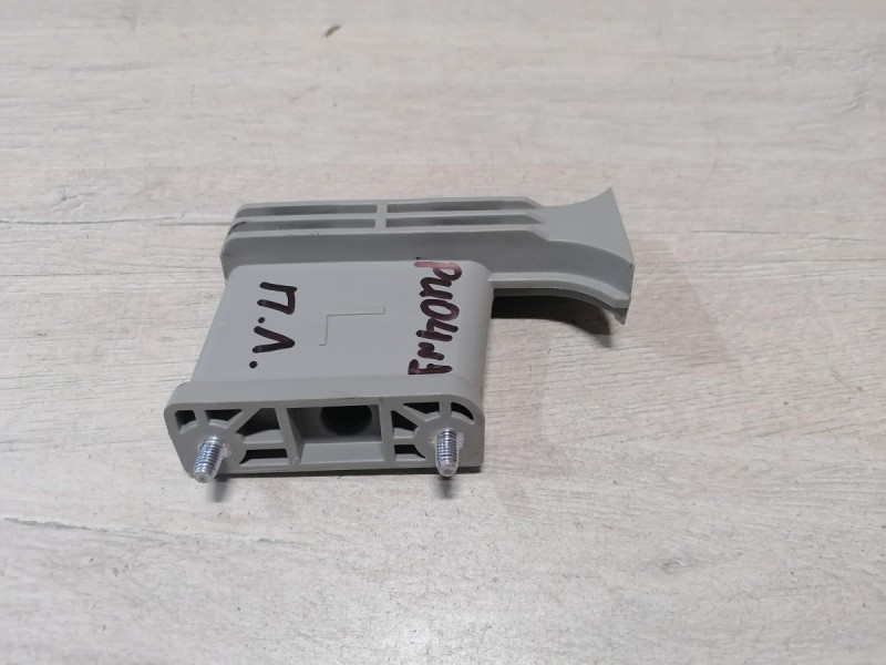 Rio 4 №1 направляющая стекла двери передняя левая