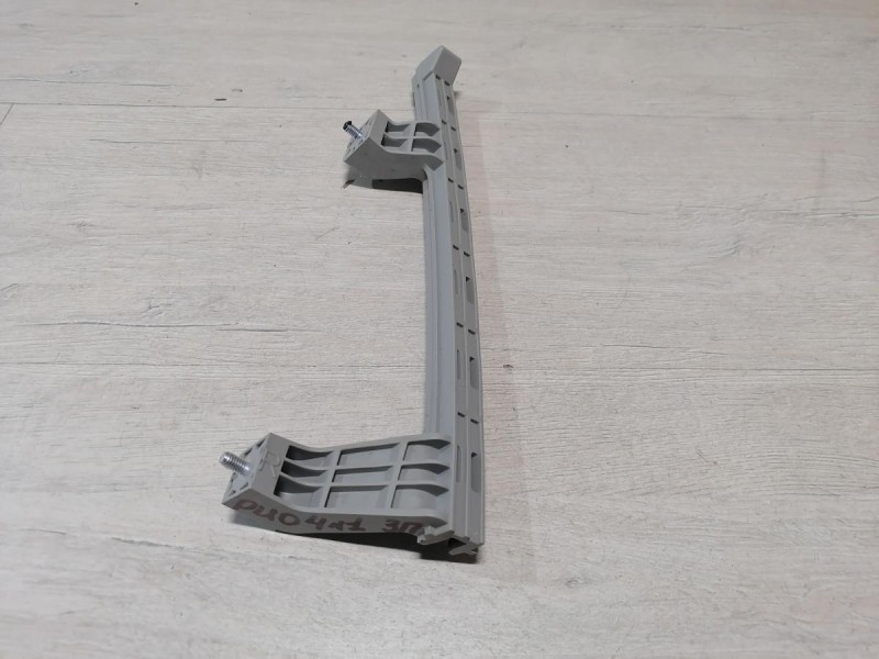 Rio 4 №1 направляющая стекла двери задняя правая