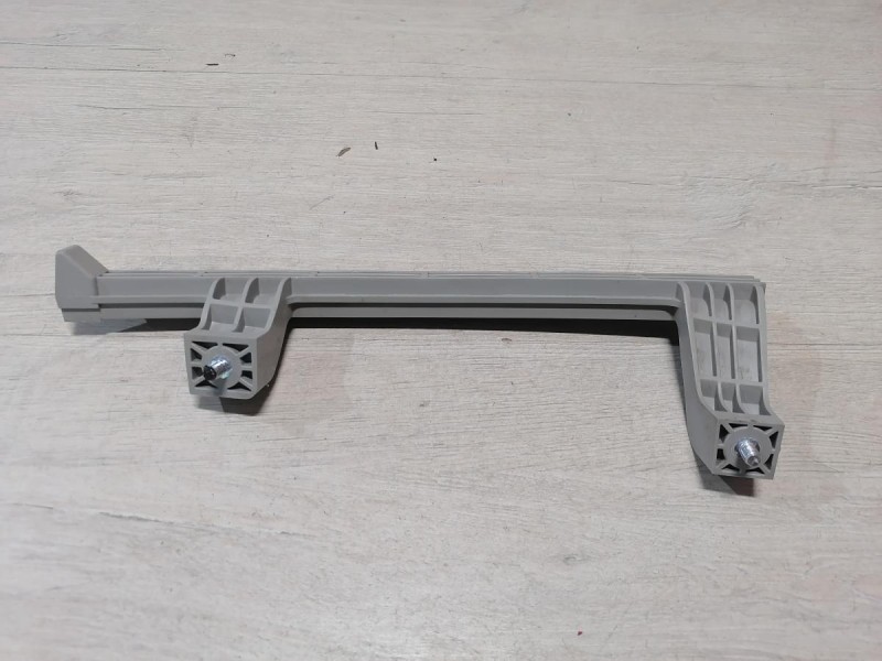 Rio 4 №1 направляющая стекла двери задняя правая