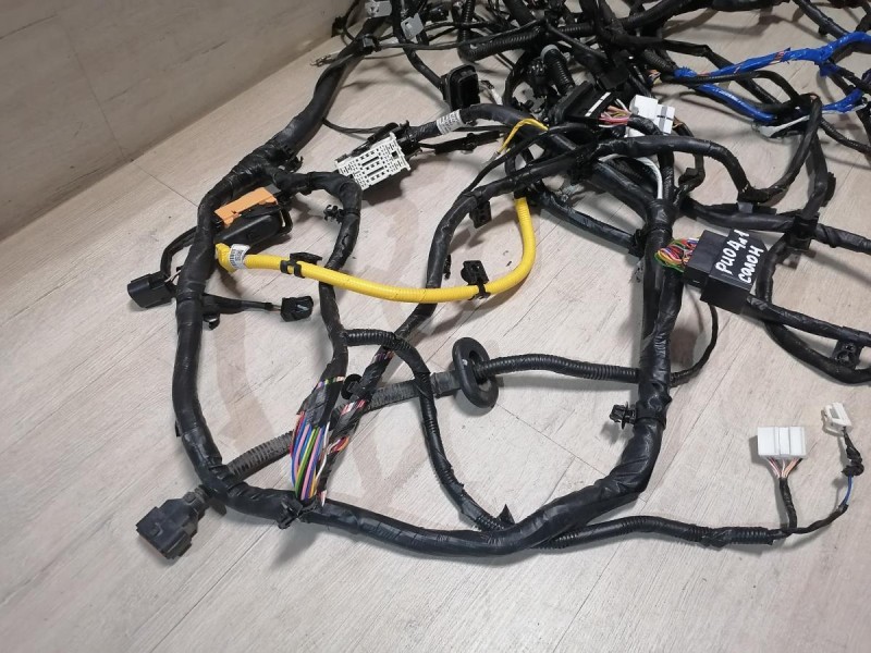 Rio 4 №1 проводка салона