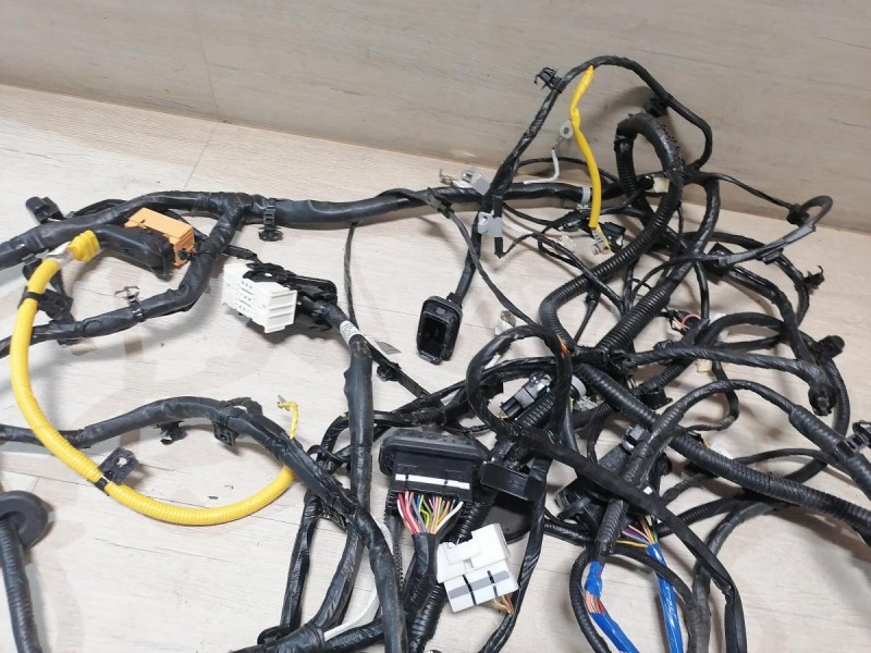 Rio 4 №1 проводка салона