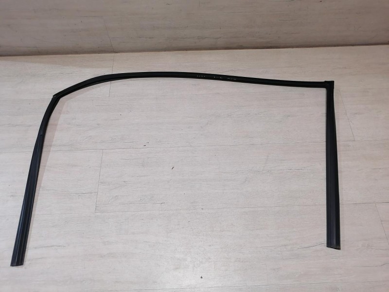 Rio 4 №1 бархотка верхняя передняя правая