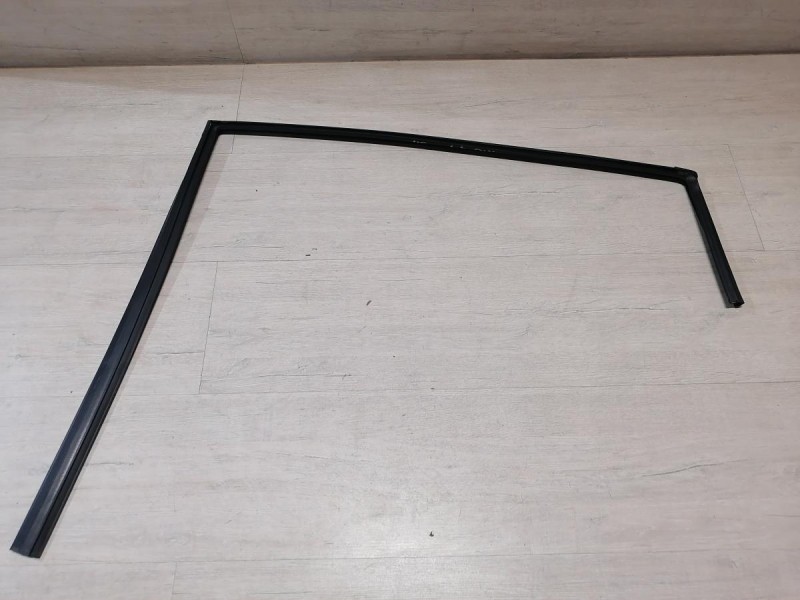 Rio 4 №1 бархотка верхняя задняя правая